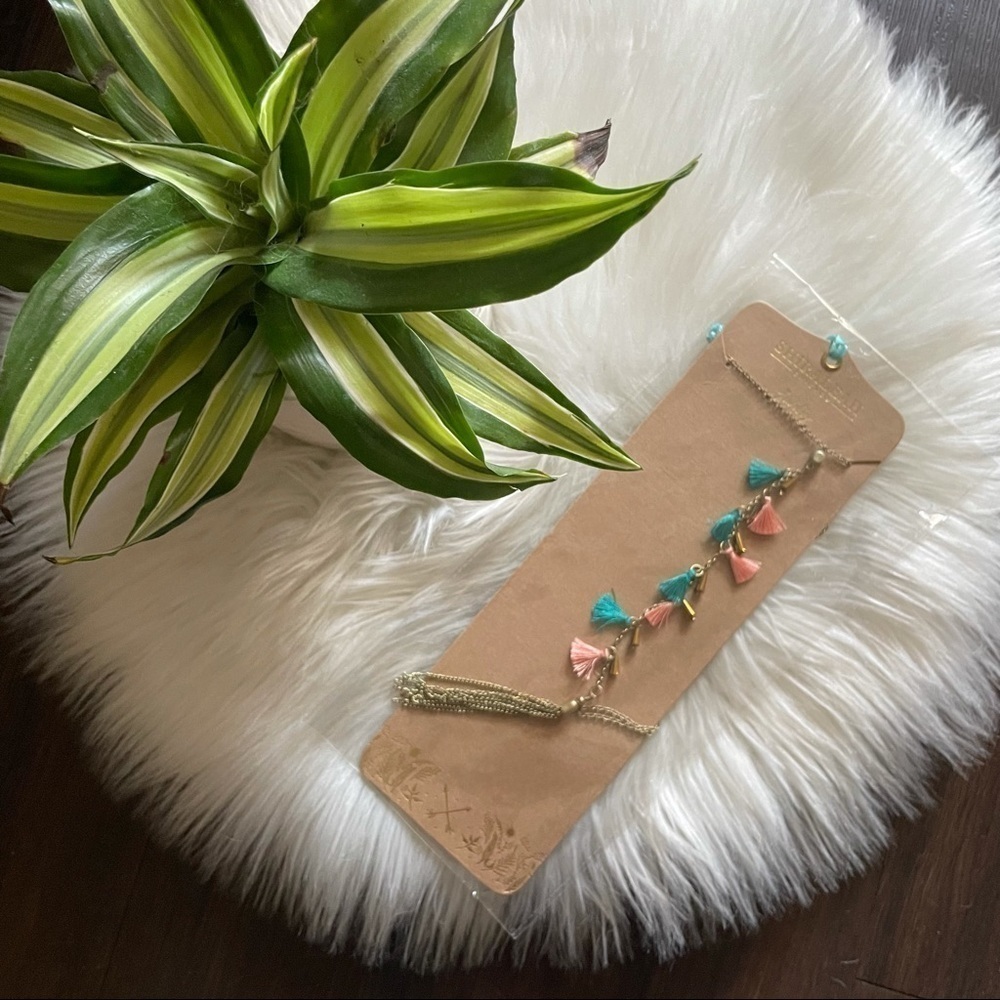Anthropologie Shiraleah Constanza Fringe chain necklace